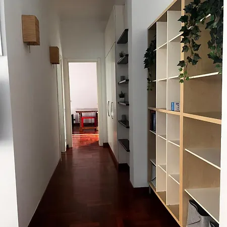 Incontro Tra Oriente E Occidente Apartamento Roma