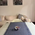 Incontro Tra Oriente E Occidente *